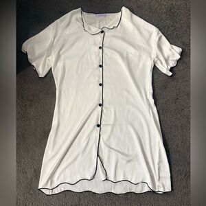 Cheibear White Button-Front Short Sleeve Nightgown with Black Trim NWOT